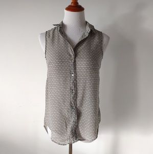 ❎ *Sold* Beige Black Pattern Sleeveless Blouse